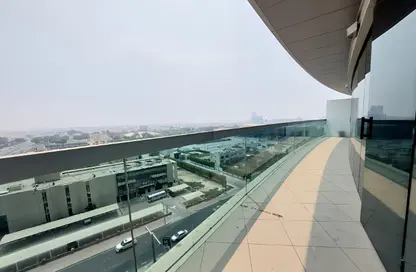 Apartment - 3 Bedrooms - 5 Bathrooms for rent in Crescent Tower 2 - Crescent Towers - Al Khalidiya - Abu Dhabi