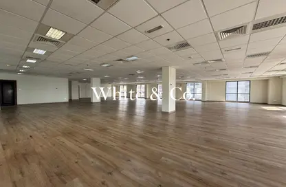 مكتب - استوديو للايجار في مركز الأعمال الأوروبي - مجمع دبي للإستثمار - دبي