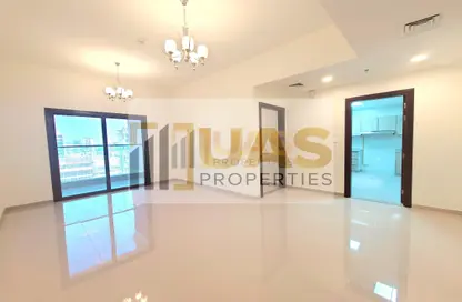 Apartment - 1 Bedroom - 2 Bathrooms for rent in Jumeirah Garden City - Al Satwa - Dubai