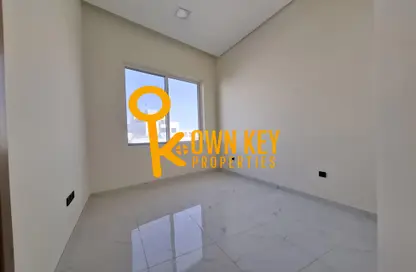 Apartment - 1 Bedroom - 2 Bathrooms for rent in Al Karama - Dubai