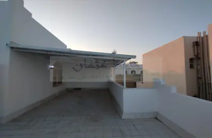 صورة لـ تراس فيلا - 4 غرف نوم - 5 حمامات للايجار في منطقة المرور - أبوظبي ، صورة رقم 1