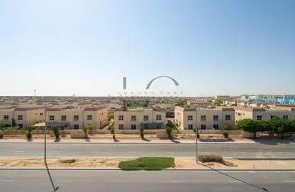 Apartment - 2 Bedrooms - 3 Bathrooms for rent in Grenland Residence - District 11 - Mohammed Bin Rashid City - Dubai