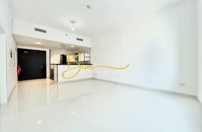 Apartment - 1 Bedroom - 2 Bathrooms for rent in Hamdan Tower - East Corniche road - Hamdan Street - Abu Dhabi