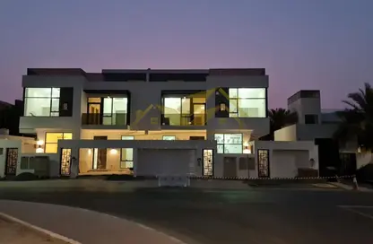 Villa - 6 Bedrooms - 6 Bathrooms for rent in Jumeirah 1 Villas - Jumeirah 1 - Jumeirah - Dubai