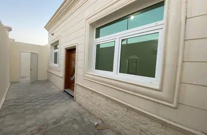 Apartment - 2 Bedrooms - 2 Bathrooms for rent in Madinat Al Riyad - Abu Dhabi