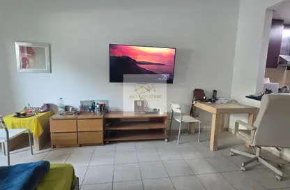 شقة - 1 حمام للايجار في Med 93 - طراز البحر المتوسط - ديسكفري غاردنز - دبي شقة - 1 حمام للايجار في Med 93 - طراز البحر المتوسط - ديسكفري غاردنز - دبي