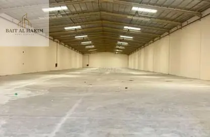 Factory - Studio - 5 Bathrooms for rent in Umm Al Thuoob - Umm Al Quwain