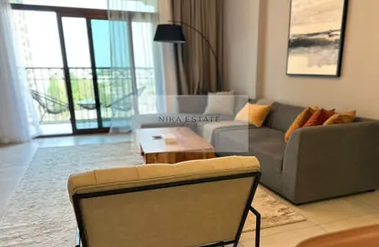 Living Room image for: Apartment - 1 Bedroom - 1 Bathroom for sale in Lamtara 3 - Madinat Jumeirah Living - Umm Suqeim - Dubai, Image 1