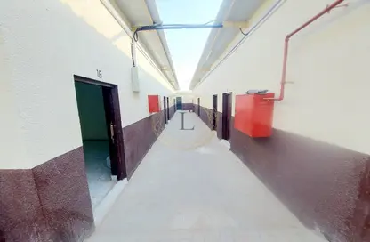 سكن عمال - استوديو - 8 حمامات للايجار في وادي العين 1 - النود - العين
