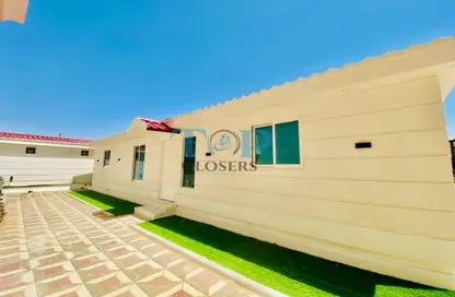 Villa - 2 Bedrooms - 3 Bathrooms for rent in Central District - Al Ain