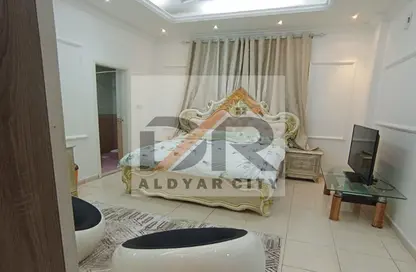 شقة - 1 حمام للايجار في برج الكورنيش - طريق كورنيش عجمان - عجمان