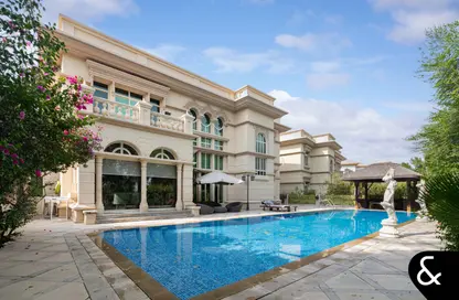 Villa - 4 Bedrooms - 5 Bathrooms for sale in Garden Hall - Oasis Clusters - Jumeirah Islands - Dubai