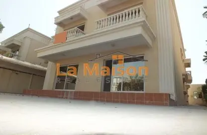 Villa - 5 Bedrooms - 4 Bathrooms for rent in Umm Suqeim - Dubai