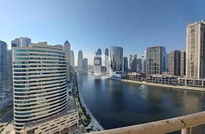 مكتب - استوديو للايجار في برج الأعمال - الخليج التجاري - دبي