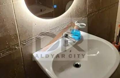 Apartment - Studio - 1 Bathroom for rent in Al Naemiya Tower 1 - Al Naemiya Towers - Al Nuaimiya - Ajman