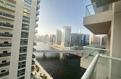 Apartment - 1 Bedroom - 1 Bathroom for rent in Mayfair Residency - Business Bay - Dubai