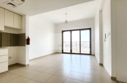 Apartment - 1 Bedroom - 1 Bathroom for sale in Hayat Boulevard-2A - Hayat Boulevard - Town Square - Dubai
