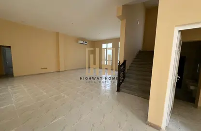 Villa - 4 Bedrooms - 6 Bathrooms for rent in Al Nouf 3 - Al Nouf - Sharjah