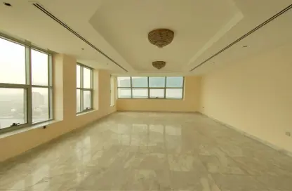 Apartment - 3 Bedrooms - 5 Bathrooms for rent in Al Majaz 3 - Al Majaz - Sharjah