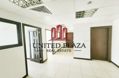 Office Space - Studio for rent in Corniche Tower - Corniche Road - Abu Dhabi