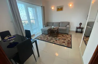 شقة - غرفة نوم - 2 حمامات للايجار في برج الكريكت - مدينة دبي الرياضية - دبي