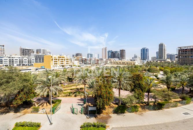 Townhouse - 4 Bedrooms - 4 Bathrooms for sale in The Sterling West - The Sterling - Business Bay - Dubai