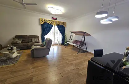 Apartment - 3 Bedrooms - 4 Bathrooms for sale in Mazaya 13 - Queue Point - Dubai Land - Dubai
