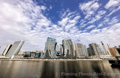 Apartment - 3 Bedrooms - 4 Bathrooms for sale in DAMAC Majestine - Business Bay - Dubai