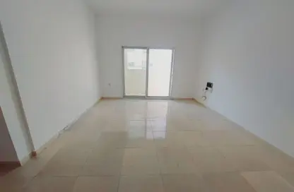 Apartment - 2 Bedrooms - 2 Bathrooms for rent in Fire Station Road - Muwaileh - Sharjah