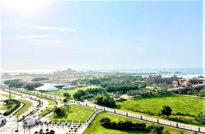 Apartment - 2 Bedrooms - 3 Bathrooms for rent in Etihad Towers - Corniche Road - Abu Dhabi