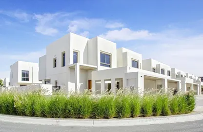 Townhouse - 4 Bedrooms - 4 Bathrooms for sale in Noor Townhouses - Town Square - Dubai
