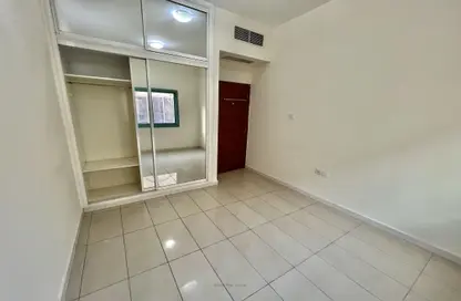 Apartment - 1 Bedroom - 2 Bathrooms for rent in Al Menhali Building - Oud Metha - Bur Dubai - Dubai