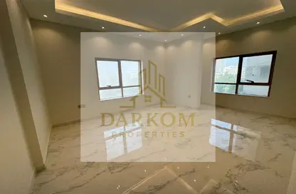 شقة - 2 غرف نوم - 2 حمامات للايجار في برج الكورنيش - طريق كورنيش عجمان - عجمان