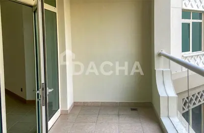 Apartment - 2 Bedrooms - 4 Bathrooms for rent in Al Msalli - Shoreline Apartments - Palm Jumeirah - Dubai