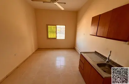 Apartment - Studio - 1 Bathroom for rent in Al Mowaihat 3 - Al Mowaihat - Ajman