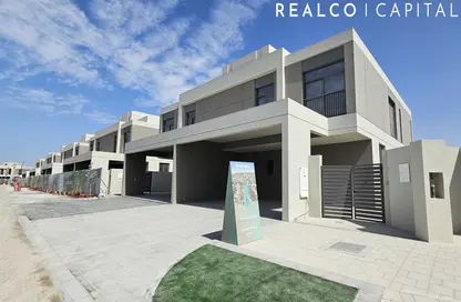 Townhouse - 4 Bedrooms - 6 Bathrooms for sale in South Bay 4 - South Bay - Dubai South (Dubai World Central) - Dubai