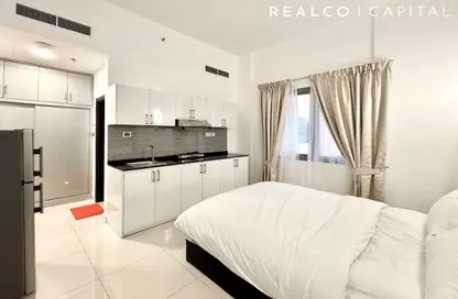 Apartment - Studio - 1 Bathroom for rent in Al Manara Building - Sheikh Zayed Road - Dubai