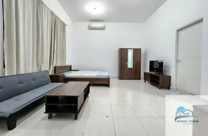Apartment - Studio - 1 Bathroom for rent in Khalifa City A Villas - Khalifa City A - Khalifa City - Abu Dhabi