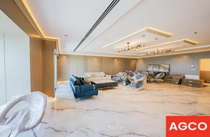 Living Room image for: Penthouse - 4 Bedrooms - 6 Bathrooms for rent in Elite Residence - Dubai Marina - Dubai, Image 1