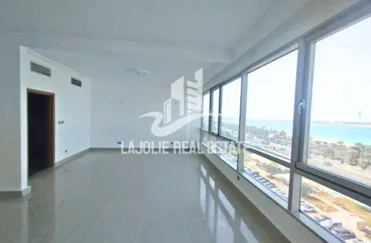 Apartment - 4 Bedrooms - 4 Bathrooms for rent in Corniche Road - Abu Dhabi