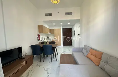 Apartment - 1 Bedroom - 1 Bathroom for rent in Oasis 2 - Oasis Residences - Masdar City - Abu Dhabi
