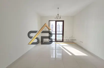 شقة - غرفة نوم - 2 حمامات للايجار في برج عايض - الجداف - دبي