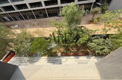 شقة - غرفة نوم - 2 حمامات للبيع في الطراز - حي نسيج - الجادة - الشارقة