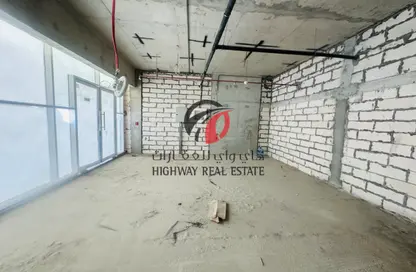 Shop - Studio for rent in Azizi Plaza - Al Furjan - Dubai