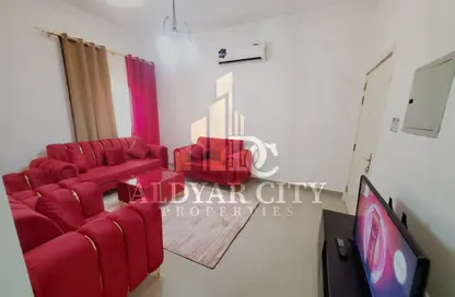 شقة - غرفة نوم - 2 حمامات للايجار في مساكن كورنيش عجمان - طريق كورنيش عجمان - عجمان