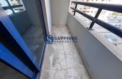 شقة - 2 غرف نوم - 2 حمامات للايجار في أبراج النخلة - المجاز - الشارقة