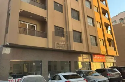 عمارة بالكامل - غرفة نوم - 2 حمامات للبيع في المجرة - الشرق - الشارقة