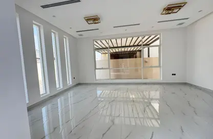 Villa - 6 Bedrooms - 7 Bathrooms for rent in Al Hooshi Villas - Hoshi - Al Badie - Sharjah