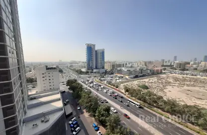 Apartment - 3 Bedrooms - 4 Bathrooms for rent in The Waves Residences - Mankhool - Bur Dubai - Dubai