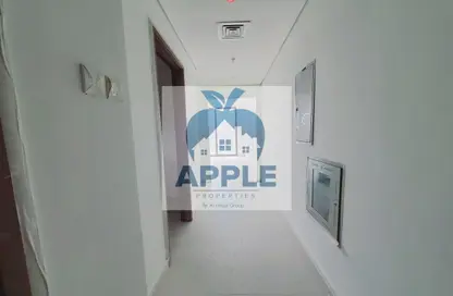 شقة - 2 غرف نوم - 3 حمامات للايجار في الجادة - الشارقة